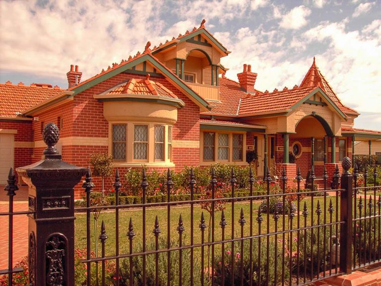 Yarrawonga project, house design solutions