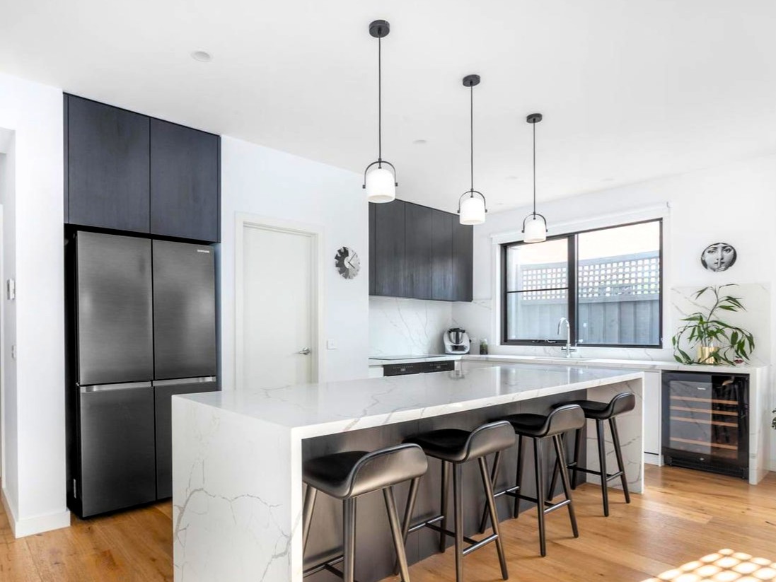 Malvern East units, knockdown one rebuild two